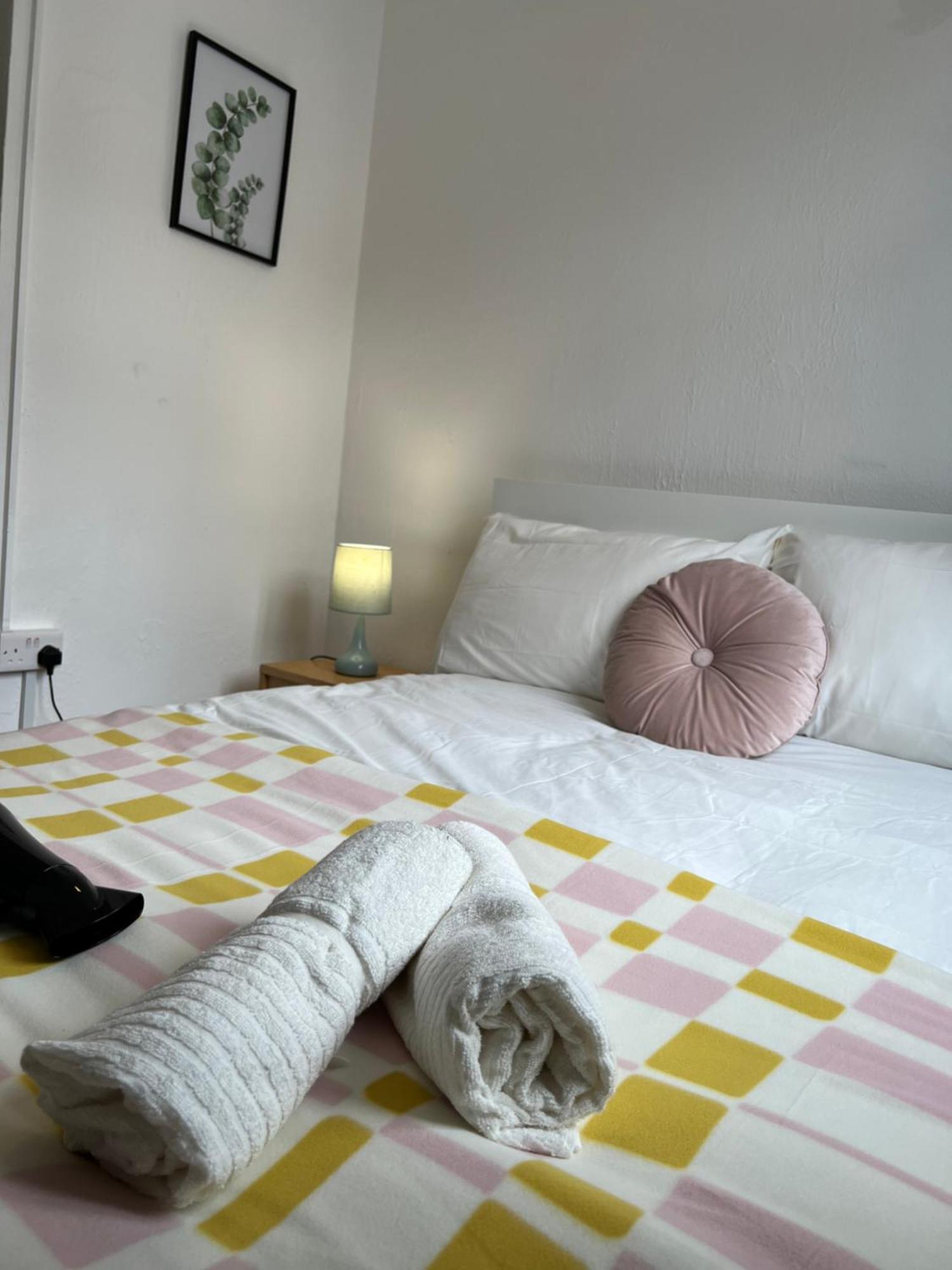 Lovely Rooms In Camden Town-Central Лондон Екстериор снимка